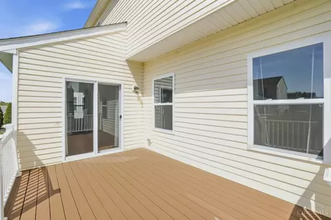 Exterior - 1236 Sinclair Dr, Maineville, OH 45039 photo 4 of 12