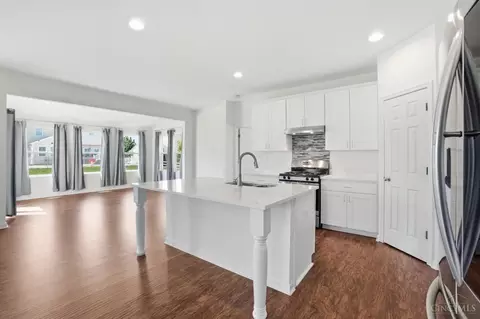 Kitchen - 1236 Sinclair Dr, Maineville, OH 45039 photo 5 of 5