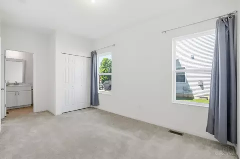 Bedroom - 1236 Sinclair Dr, Maineville, OH 45039 photo 2 of 10
