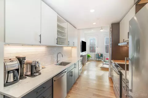 Kitchen - 1003 Walnut St, Cincinnati, OH 45202 photo 1 of 3