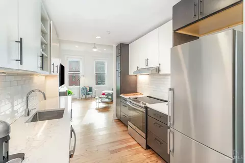 Kitchen - 1003 Walnut St, Cincinnati, OH 45202 photo 2 of 3