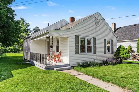 2302 Woodburn Ave, Middletown, OH 45042