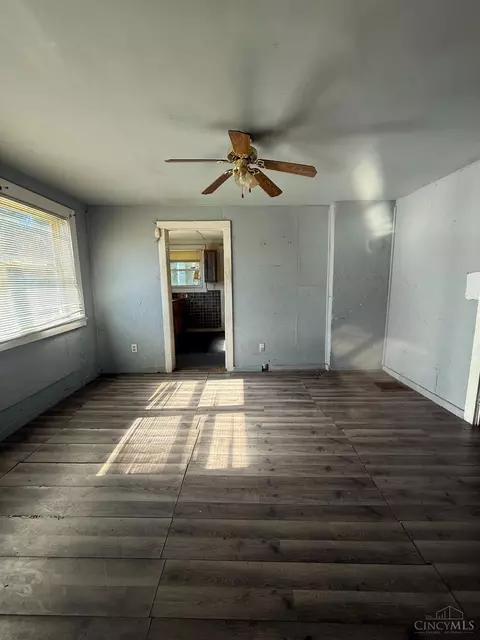 955 Simmons Ave, Lincoln Heights, OH 45215 photo 6