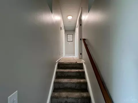 Entry Way - 4265 Tranquility Ct, Batavia, OH 45103 photo 2 of 2