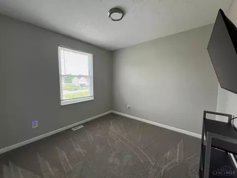 Bedroom - 4265 Tranquility Ct, Batavia, OH 45103 photo 3 of 4