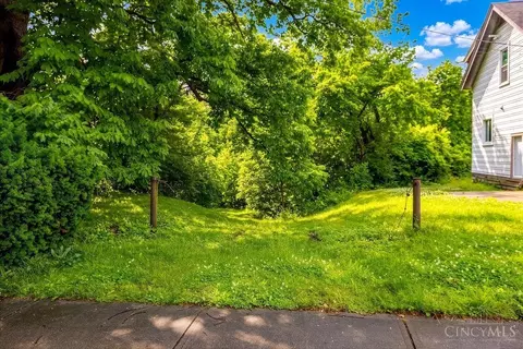 5455 Lester Rd, Cincinnati, OH 45213