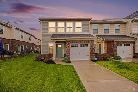 7938 Pinnacle Point Dr, West Chester, OH 45069