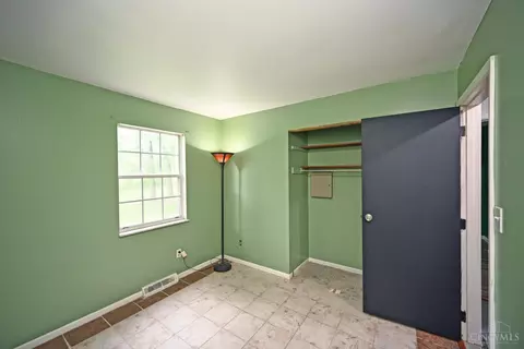 Bedroom - 4237 Ellis Rd, Batavia, OH 45103 photo 6 of 6