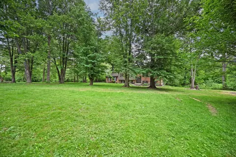 Exterior - 4237 Ellis Rd, Batavia, OH 45103 photo 16 of 21