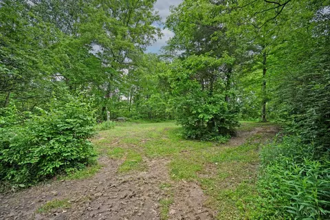 Exterior - 4237 Ellis Rd, Batavia, OH 45103 photo 9 of 21