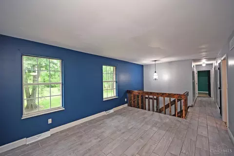 Living - 4237 Ellis Rd, Batavia, OH 45103 photo 4 of 5