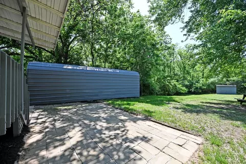 Exterior - 585 Brantner Ln, Cincinnati, OH 45244 photo 8 of 16