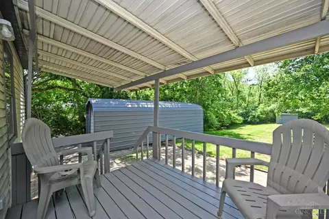 Exterior - 585 Brantner Ln, Cincinnati, OH 45244 photo 4 of 16