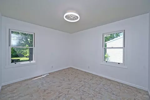 Bedroom - 585 Brantner Ln, Cincinnati, OH 45244 photo 1 of 10
