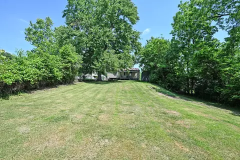 Exterior - 585 Brantner Ln, Cincinnati, OH 45244 photo 14 of 16