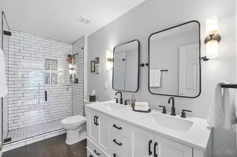 Bath - 5706 Treeside Dr, Liberty Township, OH 45044 photo 6 of 6