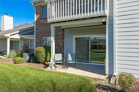 Exterior - 6561 Brigham Sq, Centerville, OH 45459 photo 4 of 7