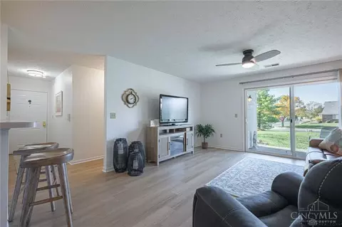 Living - 6561 Brigham Sq, Centerville, OH 45459 photo 1 of 1