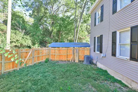 Exterior - 6503 Ledge St, Cincinnati, OH 45227 photo 5 of 9