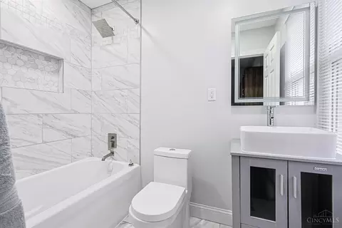 Bath - 6503 Ledge St, Cincinnati, OH 45227 photo 1 of 3