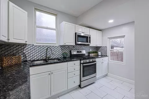 Kitchen - 6503 Ledge St, Cincinnati, OH 45227 photo 2 of 4