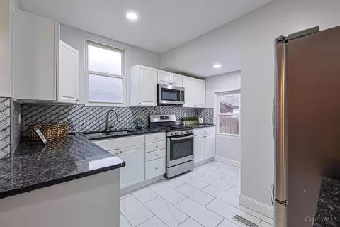 Kitchen - 6503 Ledge St, Cincinnati, OH 45227 photo 1 of 4