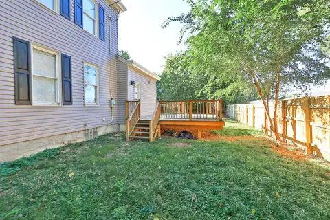 Exterior - 6503 Ledge St, Cincinnati, OH 45227 photo 7 of 9