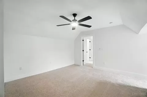 Bedroom - 3620 Trimble Ave, Cincinnati, OH 45207 photo 8 of 10