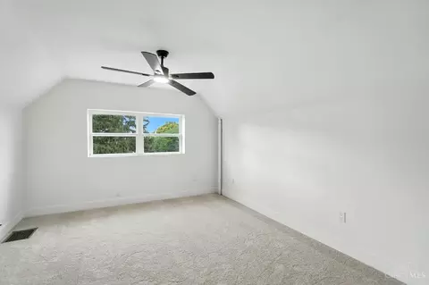 Bedroom - 3620 Trimble Ave, Cincinnati, OH 45207 photo 9 of 10