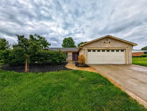 7244 Hollywood Dr, West Chester, OH 45069
