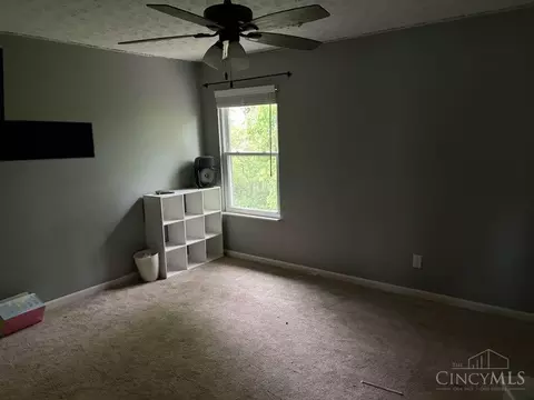 Bedroom - 1076 Oak Forest Dr, Morrow, OH 45152 photo 4 of 4