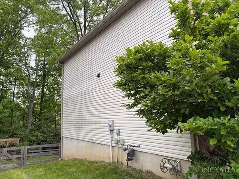 Exterior - 1076 Oak Forest Dr, Morrow, OH 45152 photo 6 of 6