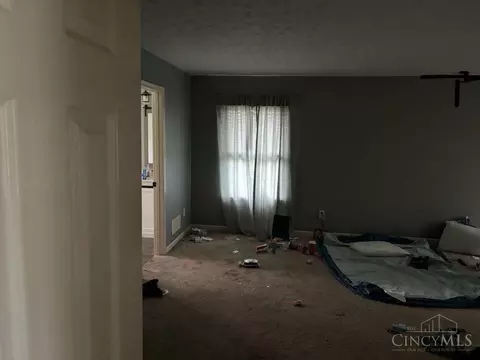 Bedroom - 1076 Oak Forest Dr, Morrow, OH 45152 photo 2 of 4