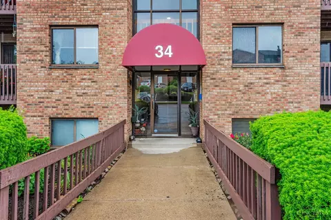 34 Providence Dr, Fairfield, OH 45014