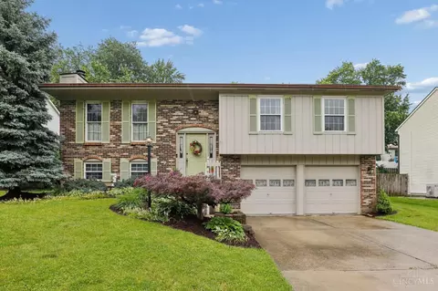 220 Assisiview Ct, Cincinnati, OH 45238