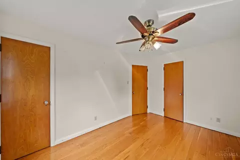 Bedroom - 2100 Miles Rd, Cincinnati, OH 45231 photo 6 of 6