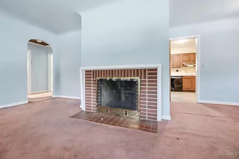Living - 6262 Betts, Cincinnati, OH 45224 photo 2 of 5