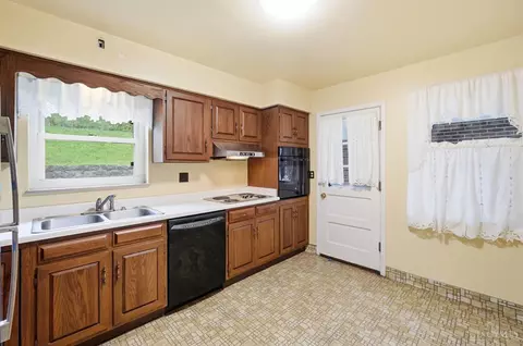 Kitchen - 6262 Betts, Cincinnati, OH 45224 photo 3 of 5