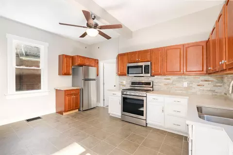 Kitchen - 1421 Jefferson Ave, Reading, OH 45215 photo 3 of 3
