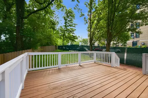 Exterior - 2548 Hackberry St, Cincinnati, OH 45206 photo 6 of 9