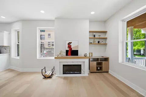 Living - 2548 Hackberry St, Cincinnati, OH 45206 photo 1 of 3