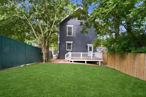 Exterior - 2548 Hackberry St, Cincinnati, OH 45206 photo 8 of 9