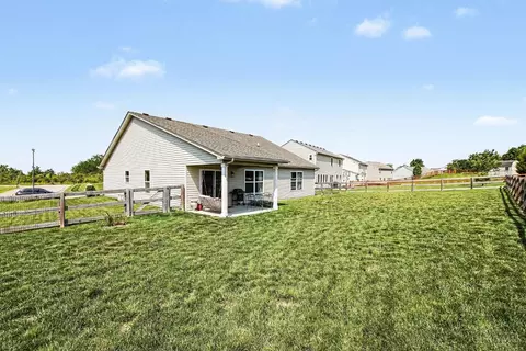 Exterior - 402 Gorham Dr, Hamilton, OH 45013 photo 9 of 11