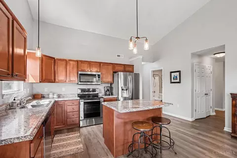 Kitchen - 402 Gorham Dr, Hamilton, OH 45013 photo 1 of 1