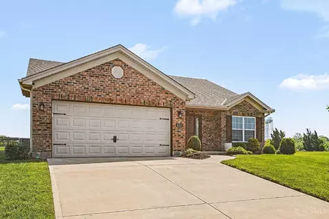 Exterior - 402 Gorham Dr, Hamilton, OH 45013 photo 3 of 11