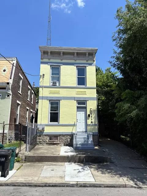 2238 Flora St, Cincinnati, OH 45219