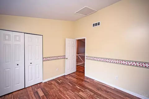 Bedroom - 5461 Hanover Cir, Cincinnati, OH 45230 photo 4 of 4