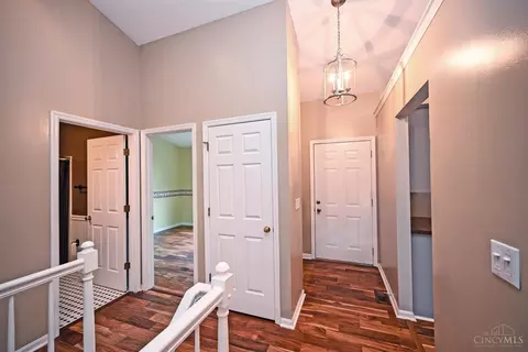Entry Way - 5461 Hanover Cir, Cincinnati, OH 45230 photo 1 of 1