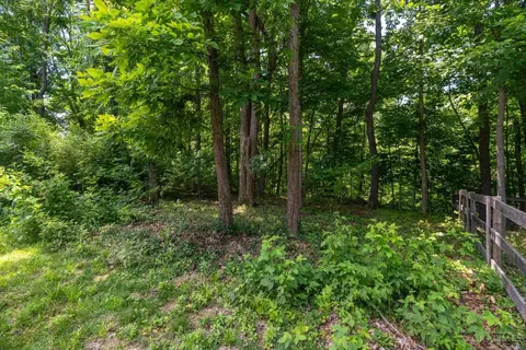 Exterior - 7969 Saddleback Pl, Maineville, OH 45039 photo 4 of 6