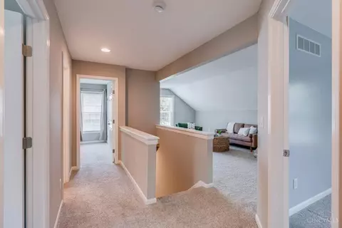 Entry Way - 5038 Midfield Rd, Cincinnati, OH 45244 photo 4 of 4